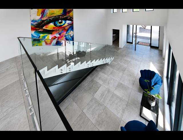 5 BEDROOM HOUSE FOR SALE IN WATERFALL COUNTRY VILLAGE